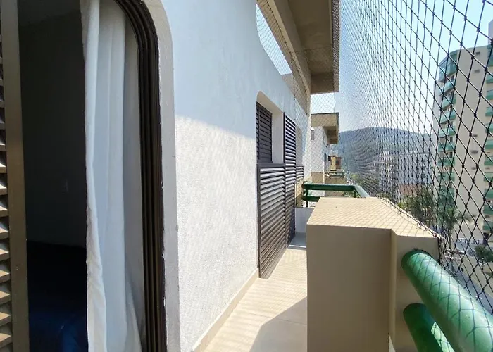 Cobertura De 3 Quartos Com Churrasqueira E Piscina Guarujá